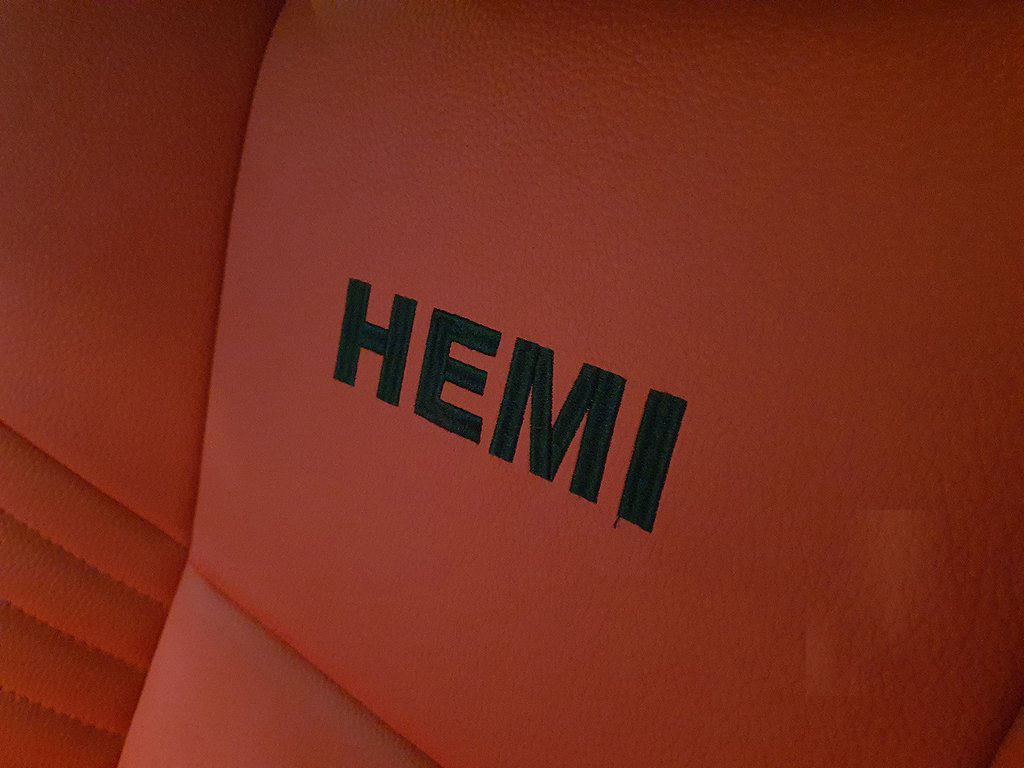 Dodge Challenger  5.7 V8 HEMI (381hk) Mycket fräck Muskelbil