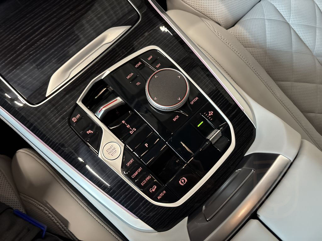 BMW X5 M60i xDrive