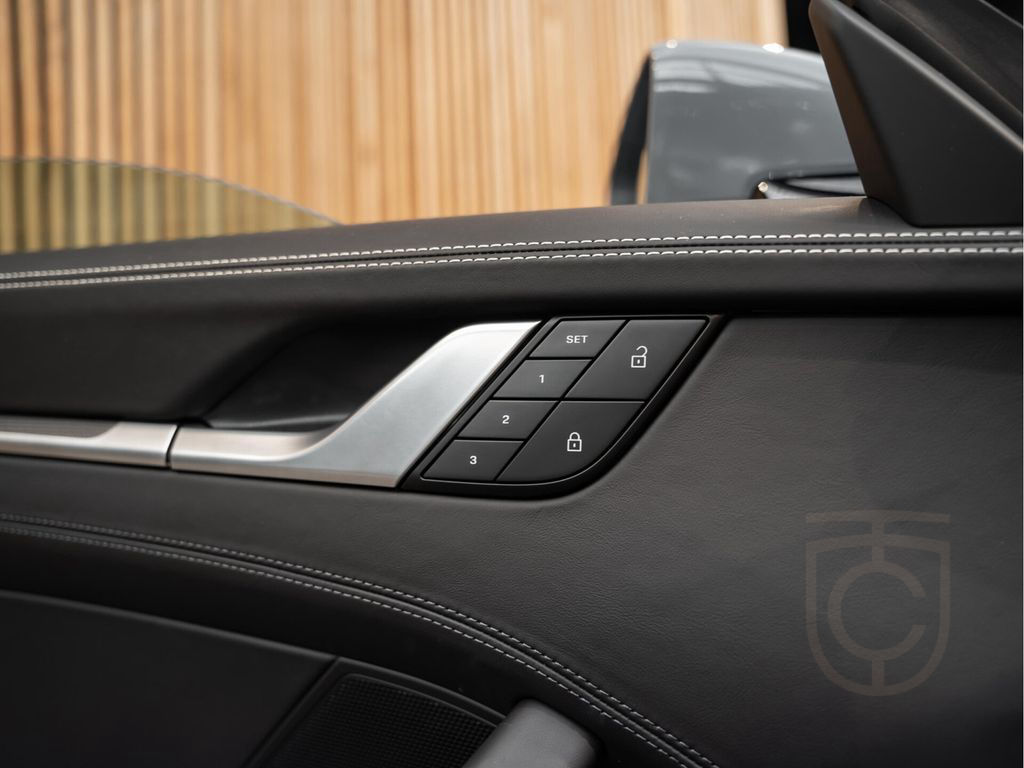 Porsche 992 992 Targa 4 Lift Carbon Bose 911 3.0 Targa 4