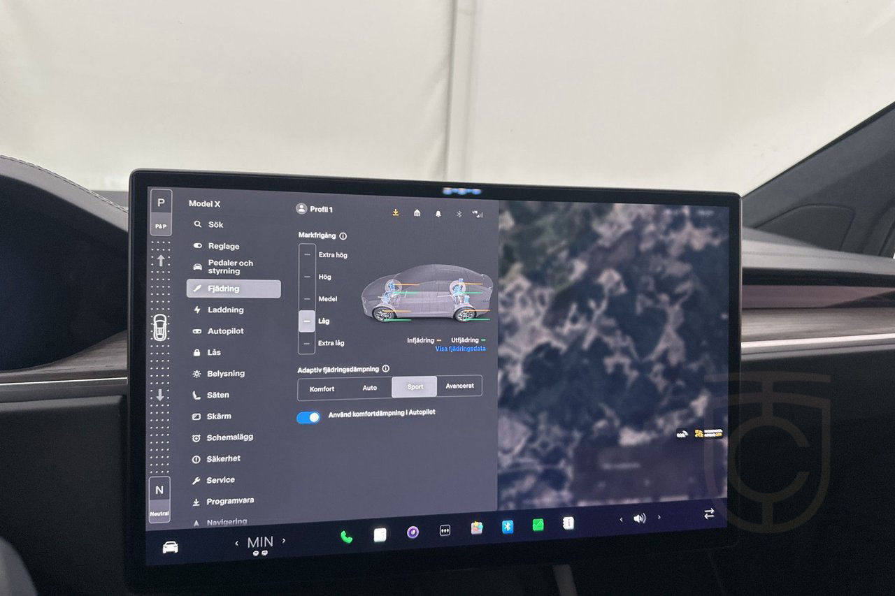 Tesla Model X Autopilot