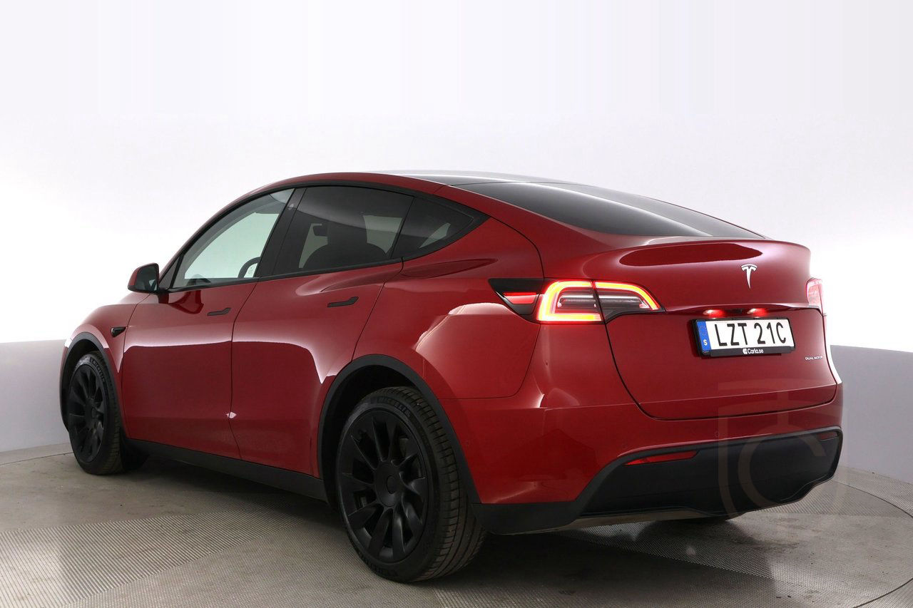 Tesla Model Y Long Range AWD Autopilot 20" Pano