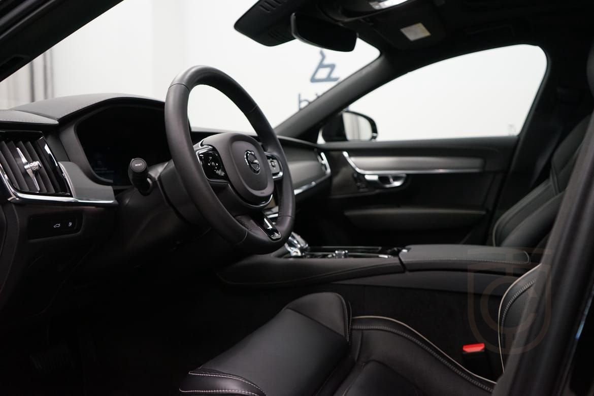 Volvo S90 Recharge T8 Ultimate Dark