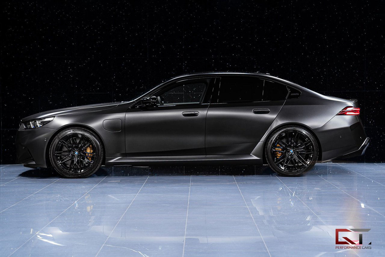 BMW M5 G90