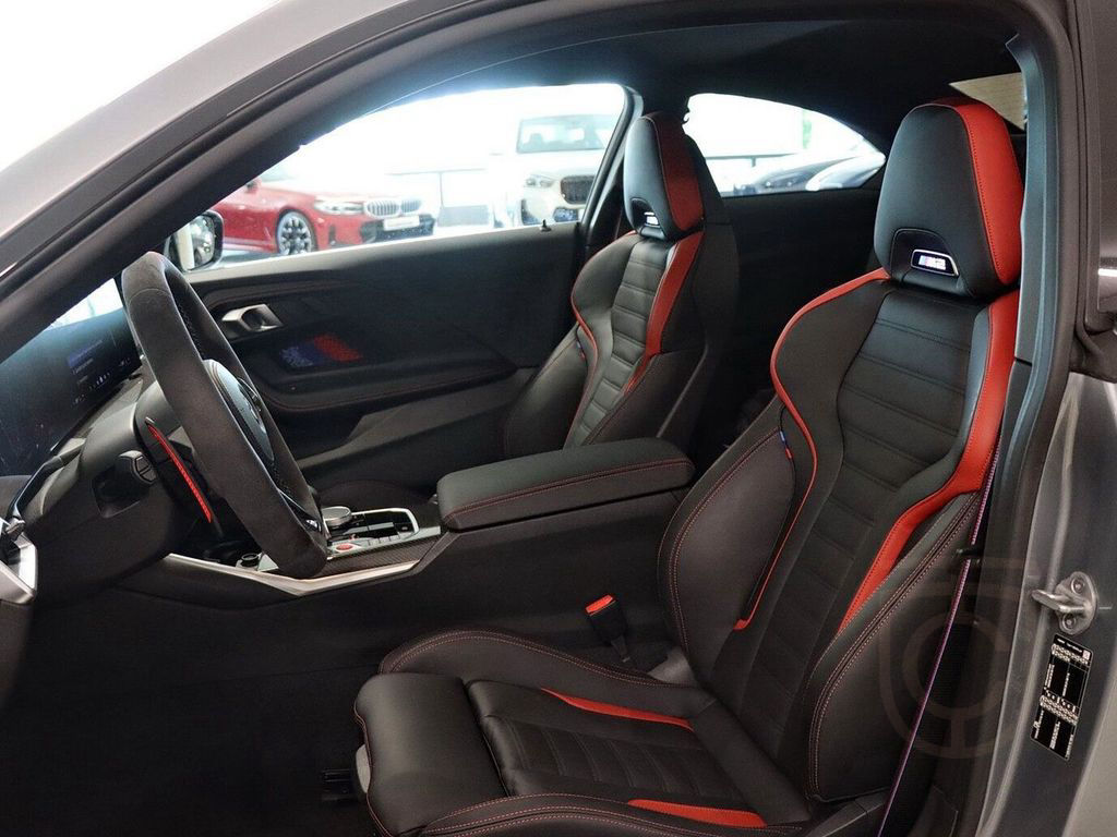 BMW M2 Coupé > neustes Modell <
