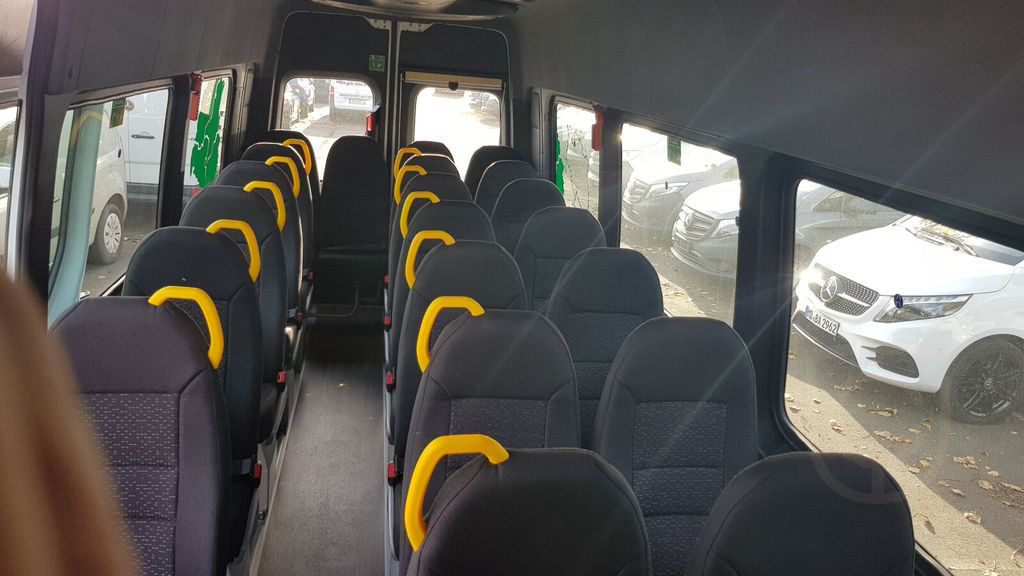 Mercedes-Benz Tremonia Transfer 45 Schulbus Minibus 22 Sitze +