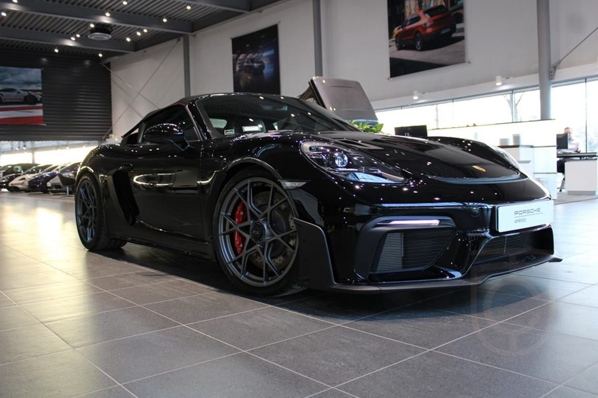 Porsche 718 Spyder RS