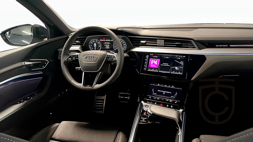 Audi Q8 55 e-tron quattro