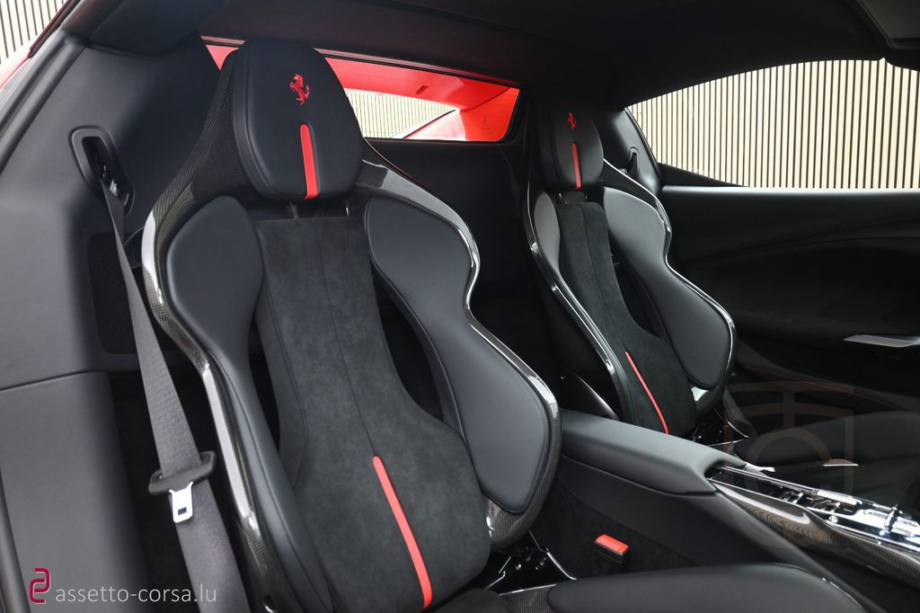 Ferrari 296 GTS*Carbon*Lift*Racing Seats*Neuwertig