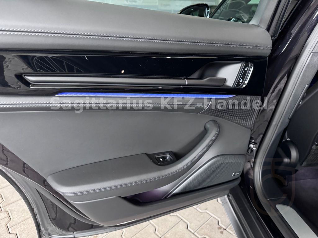 Porsche Panamera 4/InnoD/HUD/3xDisplay/Massage/SAGA/StHz