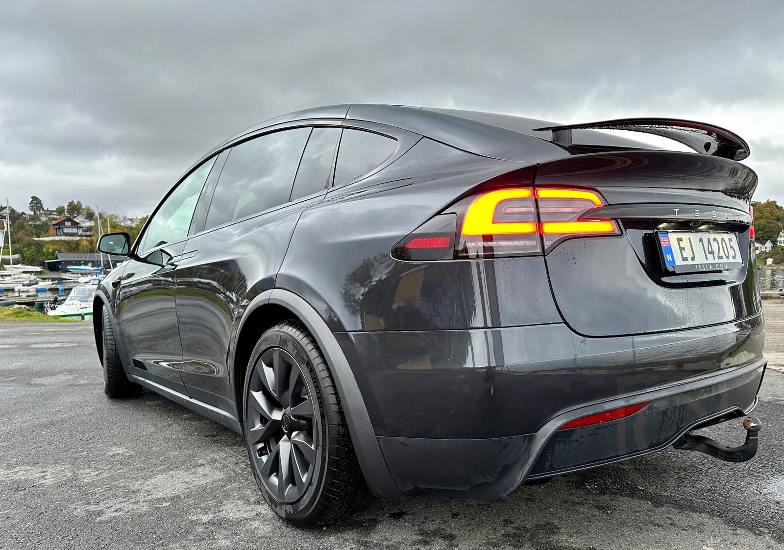 Tesla Model X