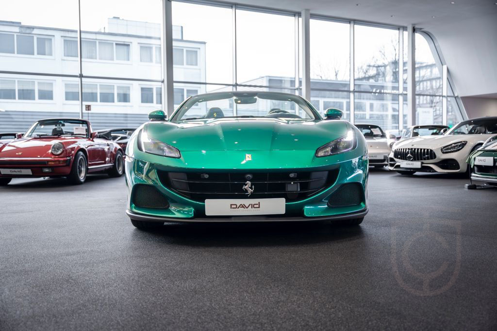 Ferrari PORTOFINO M * VERDE PINO * Disp.*Daytona*JBL*LED