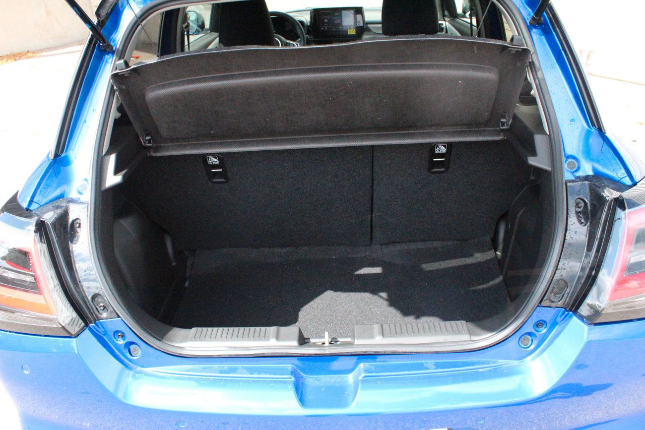 Suzuki Swift Select Hybrid