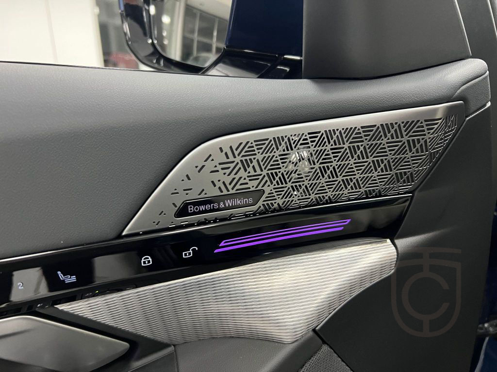 BMW 540 d xDrive M-Sport*HUD*PANO*B&W*KEYL*AHK*360°