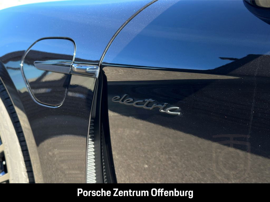 Porsche Taycan GTS Sport Turismo