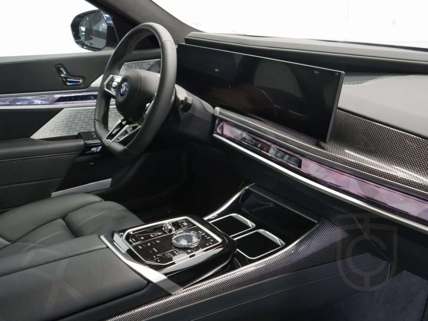 BMW i7