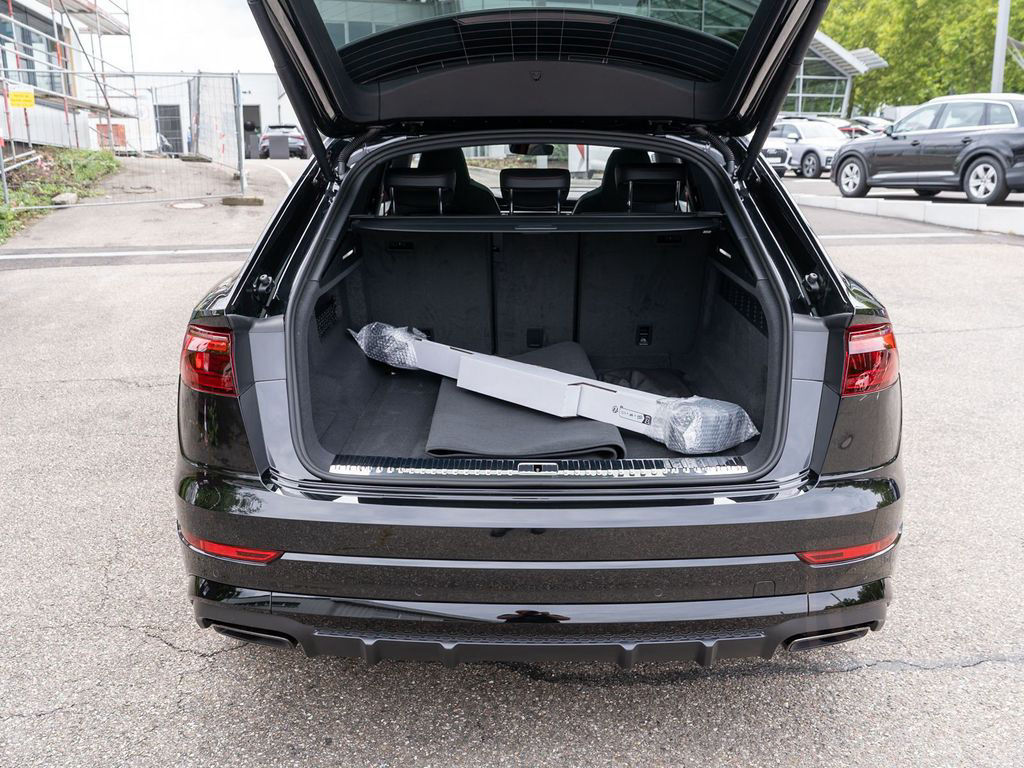 Audi Q8 Facelift 50 TDI quattro S line PANO LEDER AHK