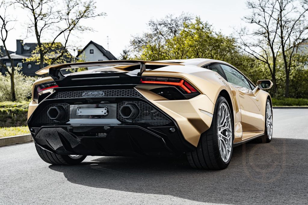 Lamborghini Huracán Tecnica*1.Hand*Deutsch*Neuwertig*
