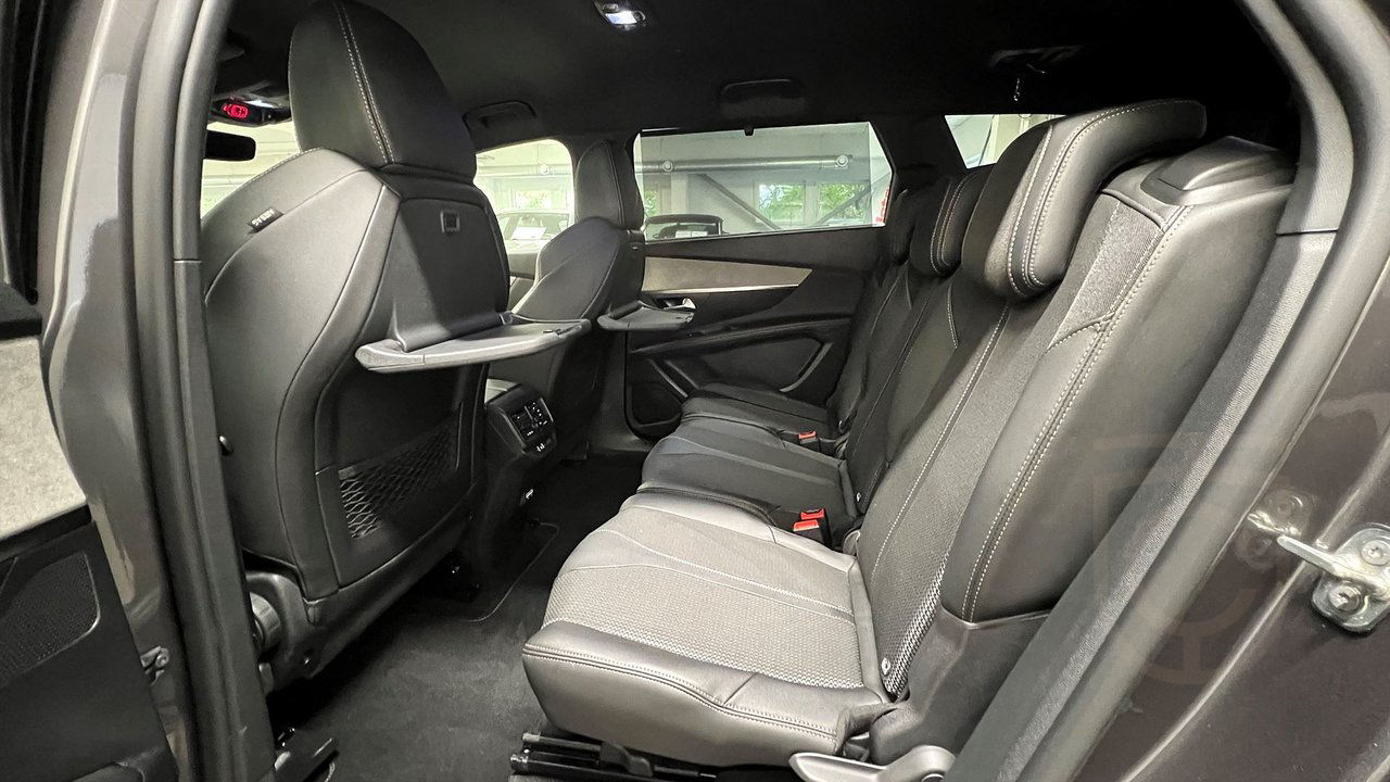 Peugeot 5008 GT 1.2 PureTech 130 EAT Black Edition