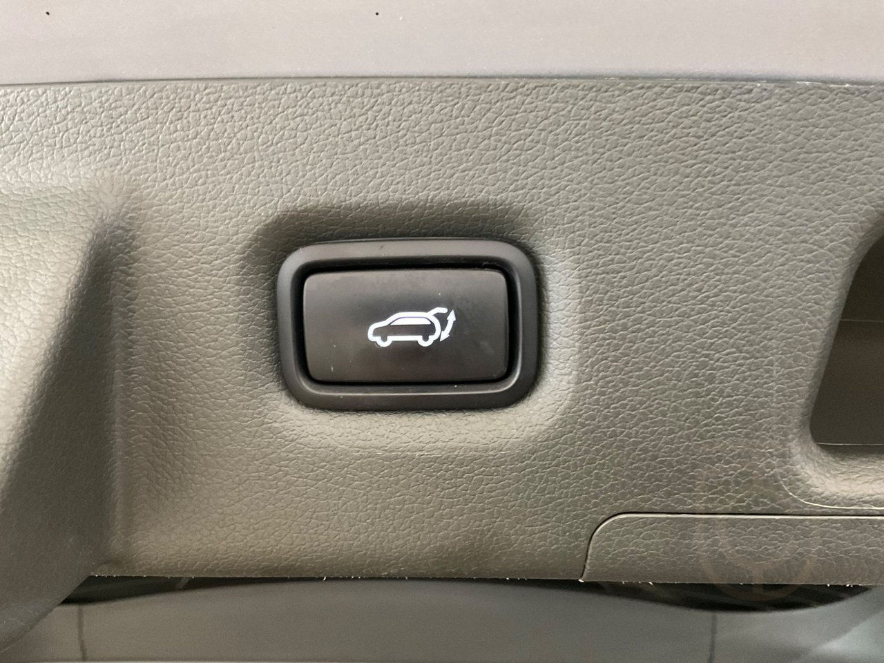 Hyundai Santa Fe PHEV Advanced Luxury Pack 7 sits 4WD Dragk.