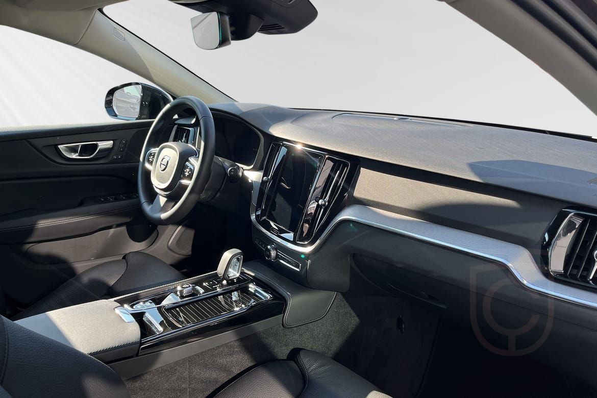 Volvo V60 T6 Plus Dark B-Kamera