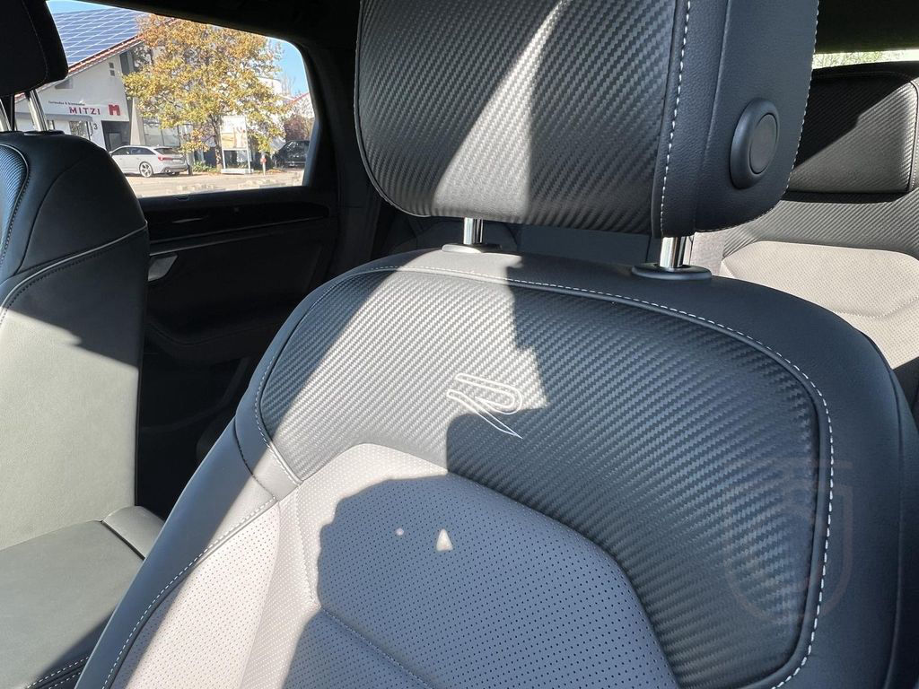 Volkswagen Touareg 3.0 TDI 4M R-Line AHK PANO DYNAUDIO
