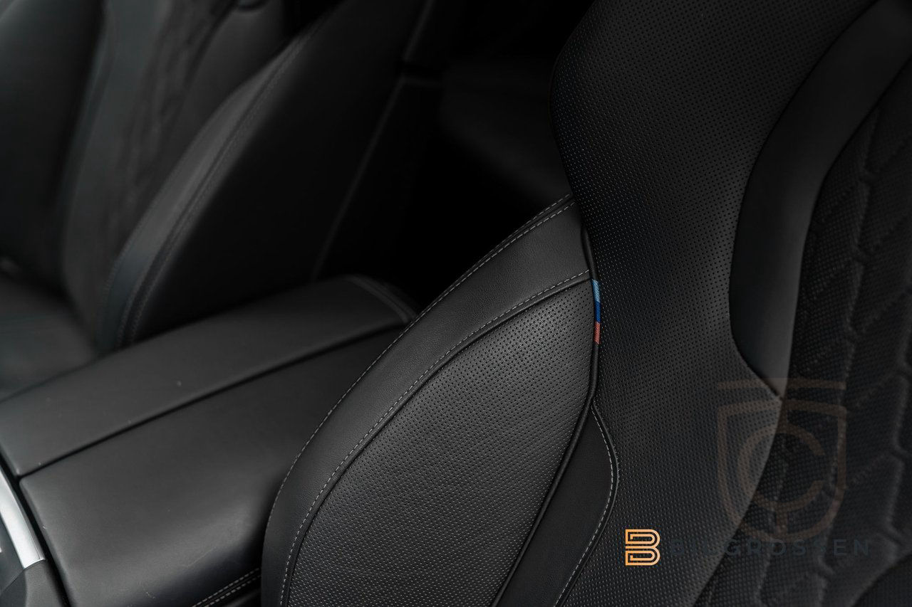 BMW X7 M60i