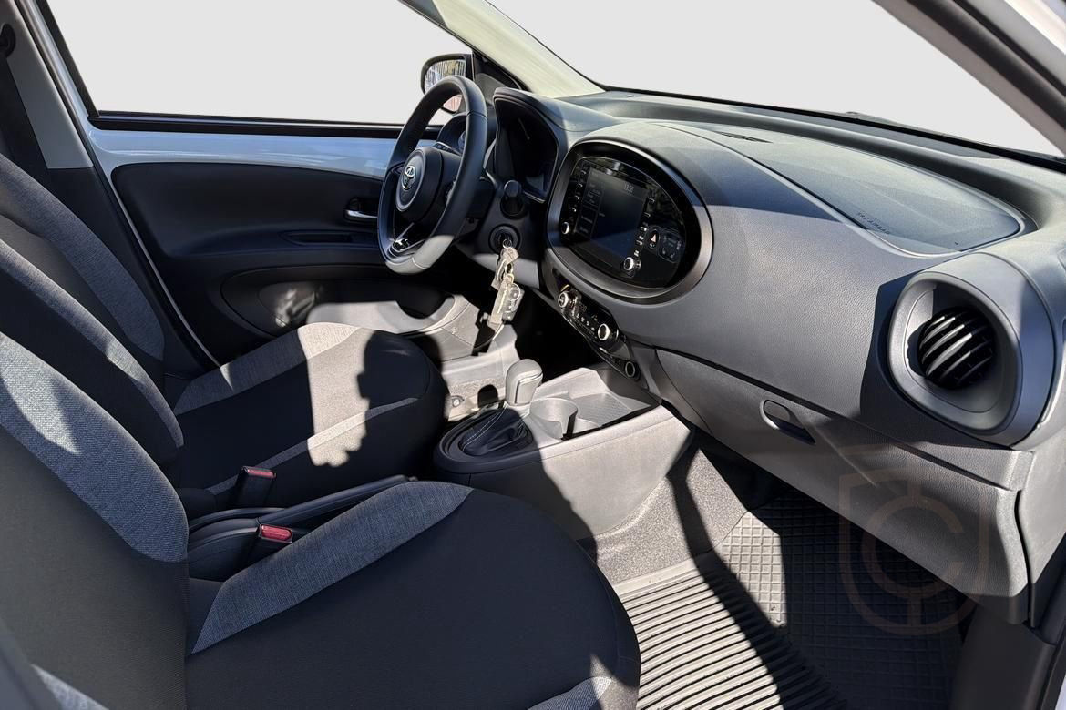 Toyota Aygo X 1,0 S-CVT Play Comfort & Style Pack