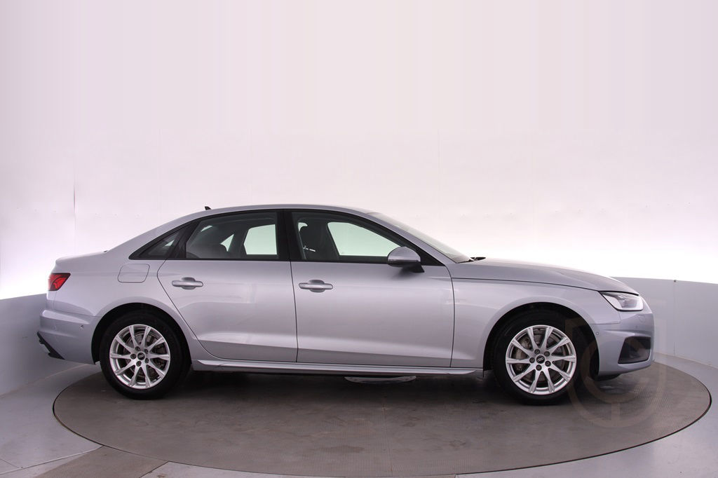 Audi A4 Sedan 40 TDI quattro