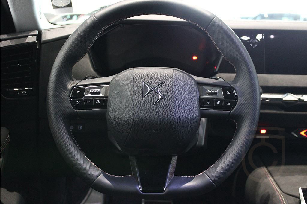 DS 4 Performance Line E-Tense