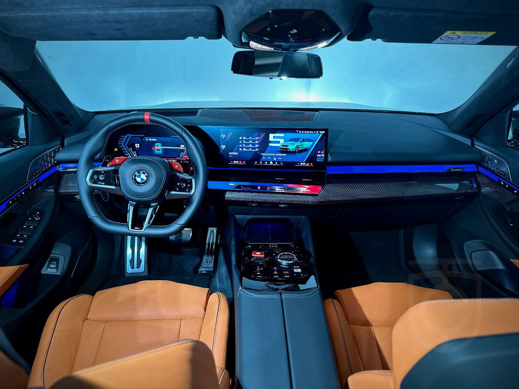 BMW M5 / Ultimate Paket/Prod. 2025/Keramik/Carbon