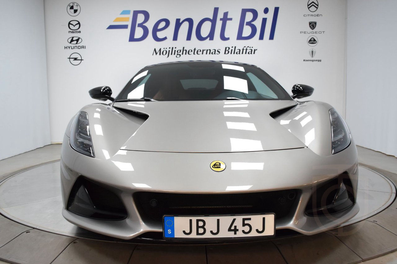 Lotus Emira Turbo
