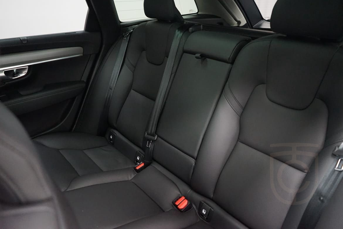 Volvo V90 T8 Ultra Bright
