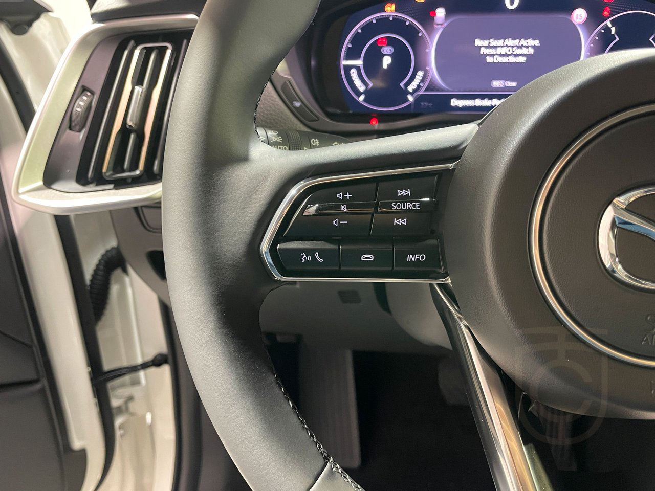 Mazda CX-80 PHEV Exclusive-line AWD Automat / skladový vůz