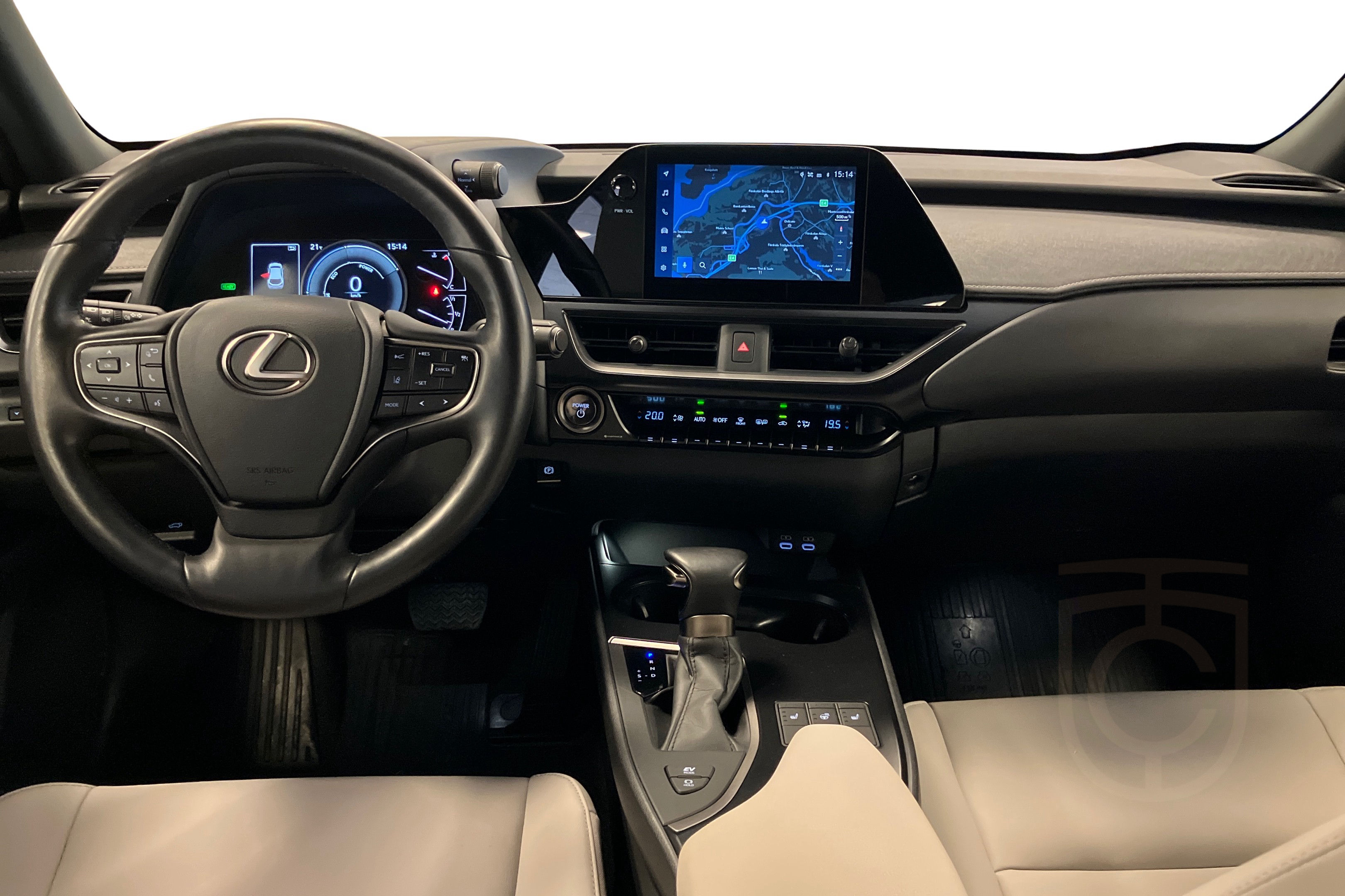 Lexus UX 250h E-Four