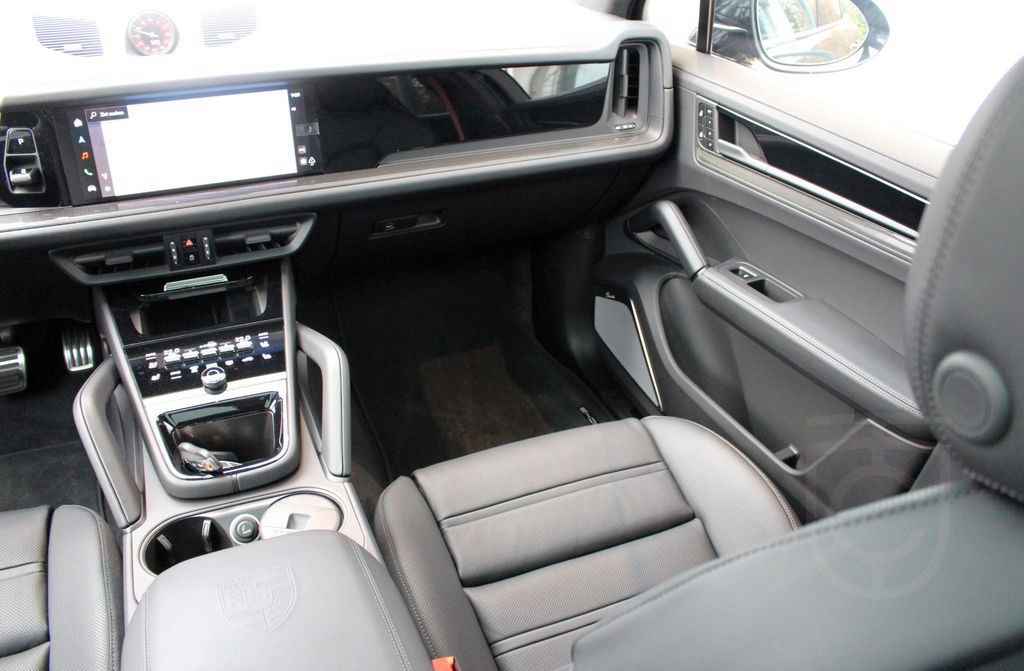 Porsche Cayenne Coupe GTS /PDCC/ STANDHZG./ BURMESTER HE