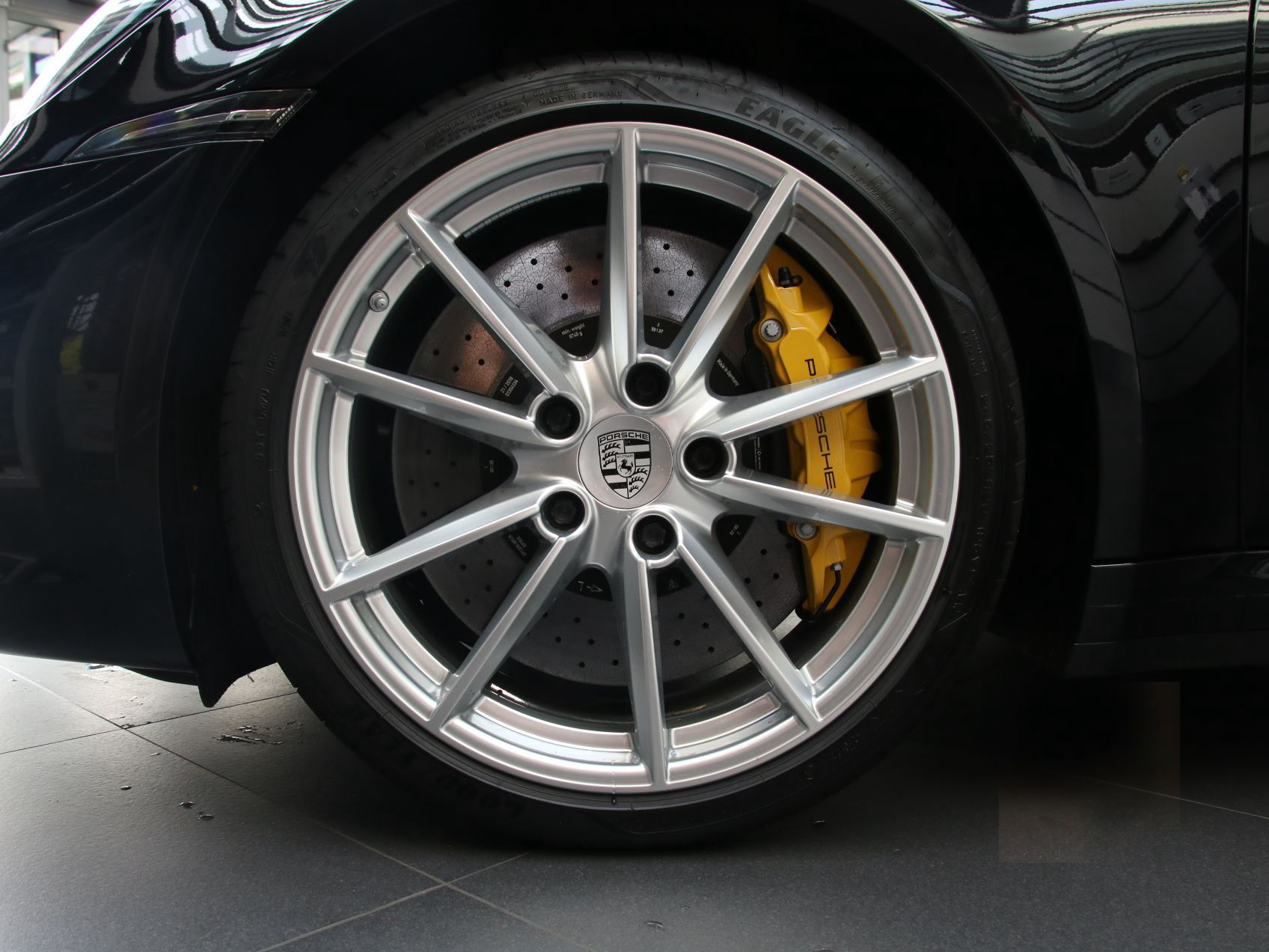 Porsche 911 Carrera 4S Cabriolet