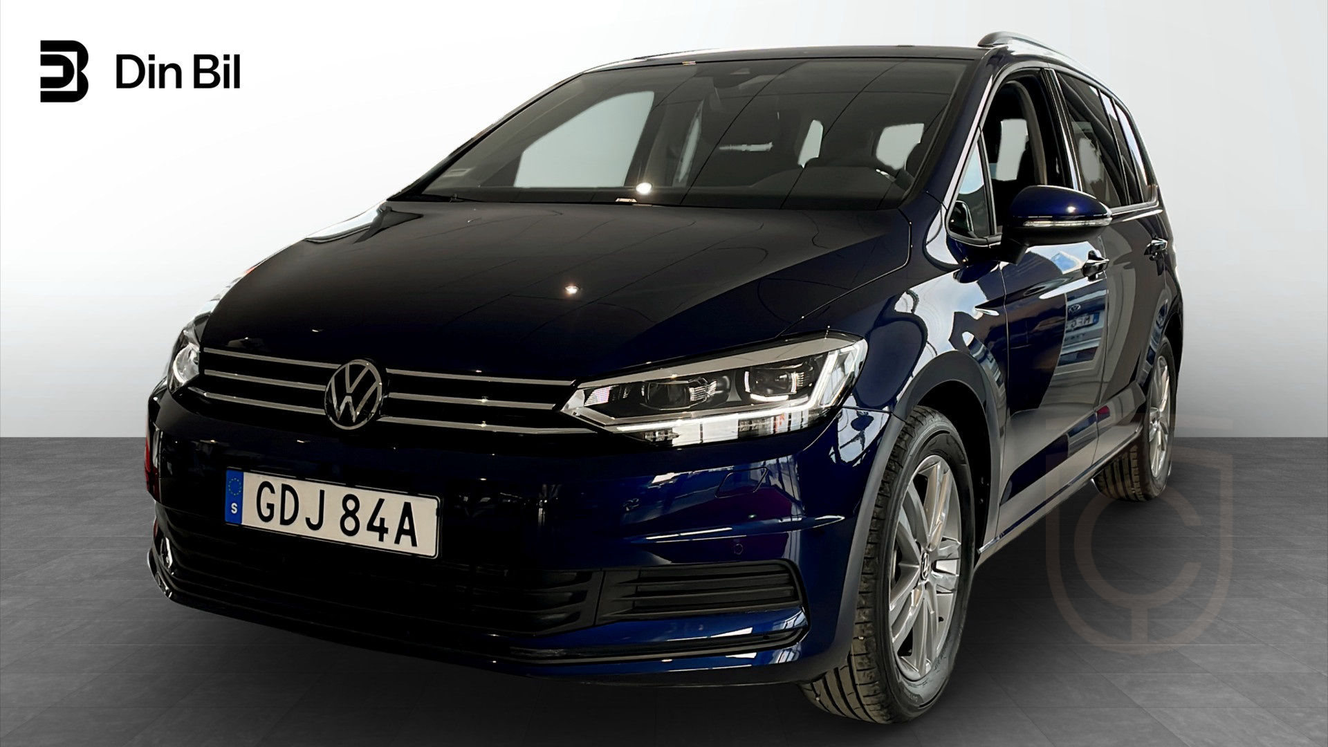 Volkswagen Touran 7-seater