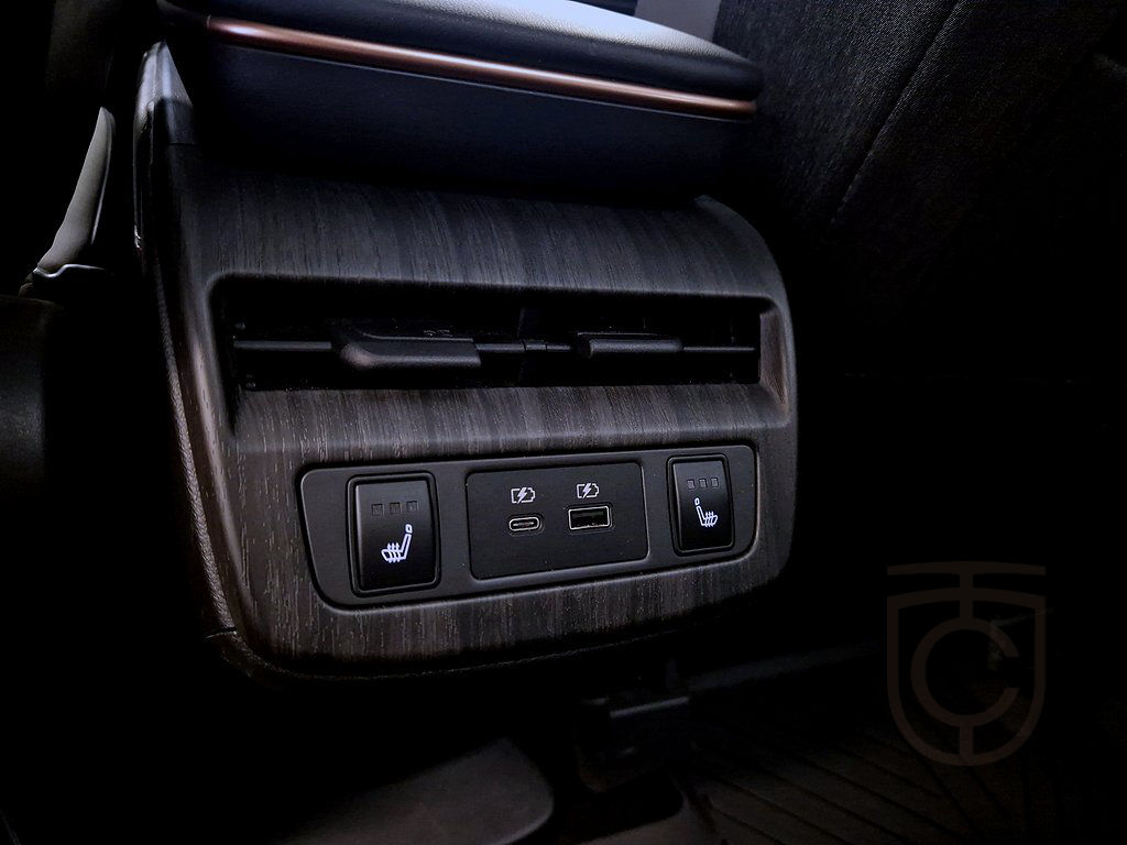 Nissan Ariya 87
