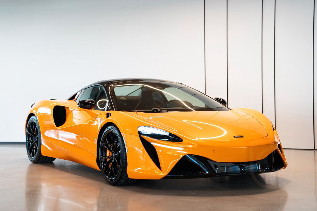 McLaren Artura MY24 , Lift*Practicality*Tech*Assist pack