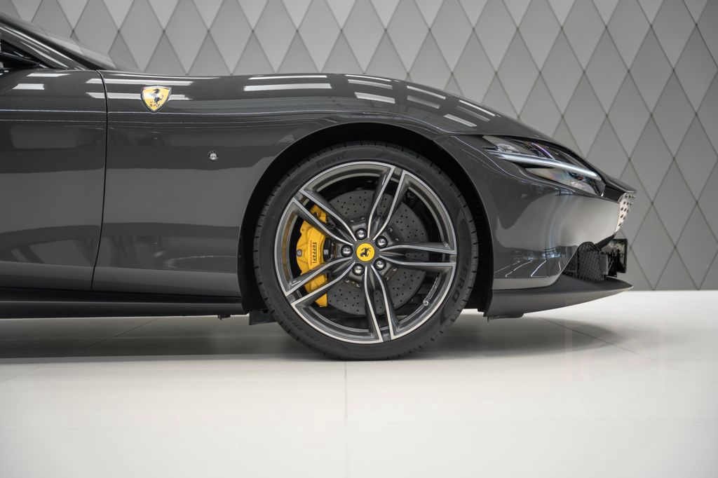 Ferrari Roma Spider 2025 GREY/BEIGE XLED CAMERA