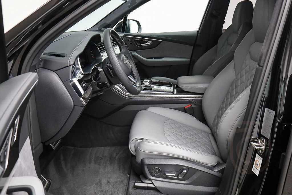 Audi SQ7 TFSI competition AHK*HUD*7 Sitz*Assist*B&O*