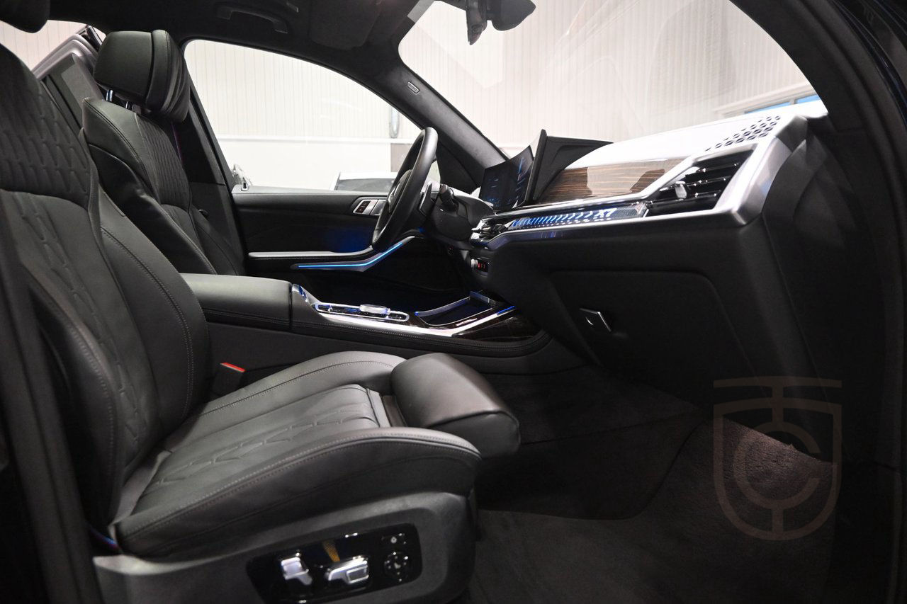 BMW X7 xDrive40d M Sport Pro Executive Drive Crystal