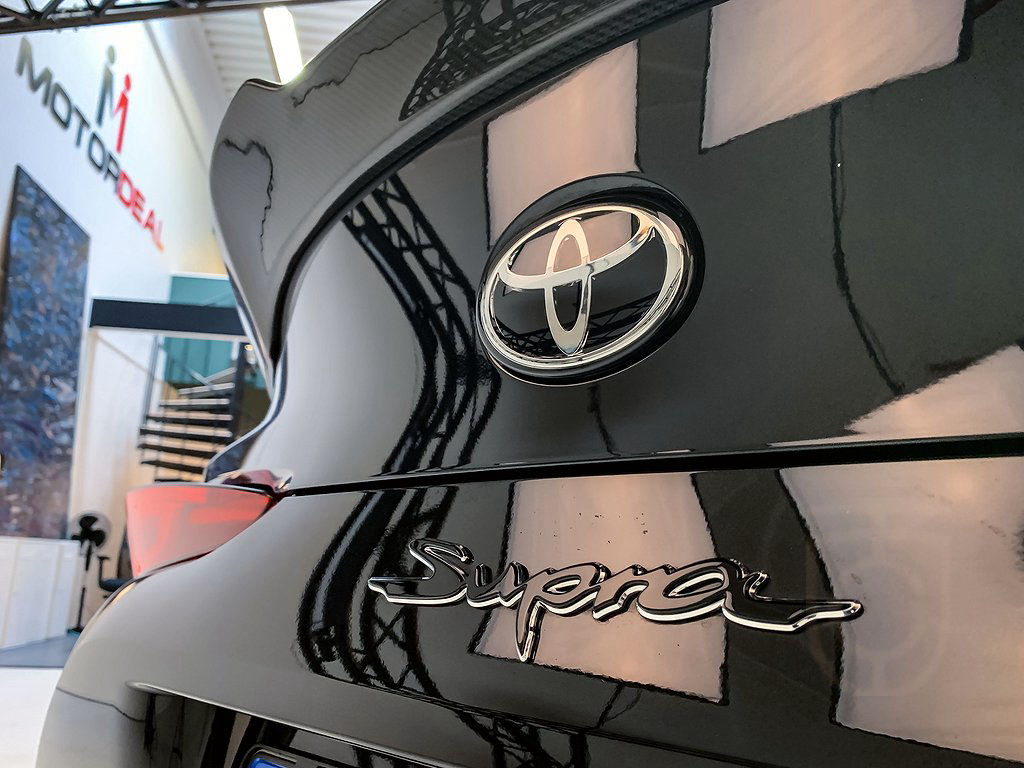 Toyota Supra Aut 340hk GR. premium paket spoiler i kolfiber