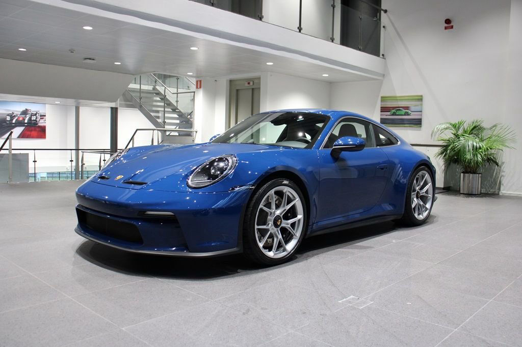 Porsche 911 GT3 Touring - PTS Manaus Blue