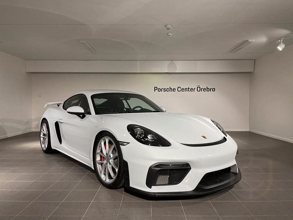 Porsche 718 Cayman GT4