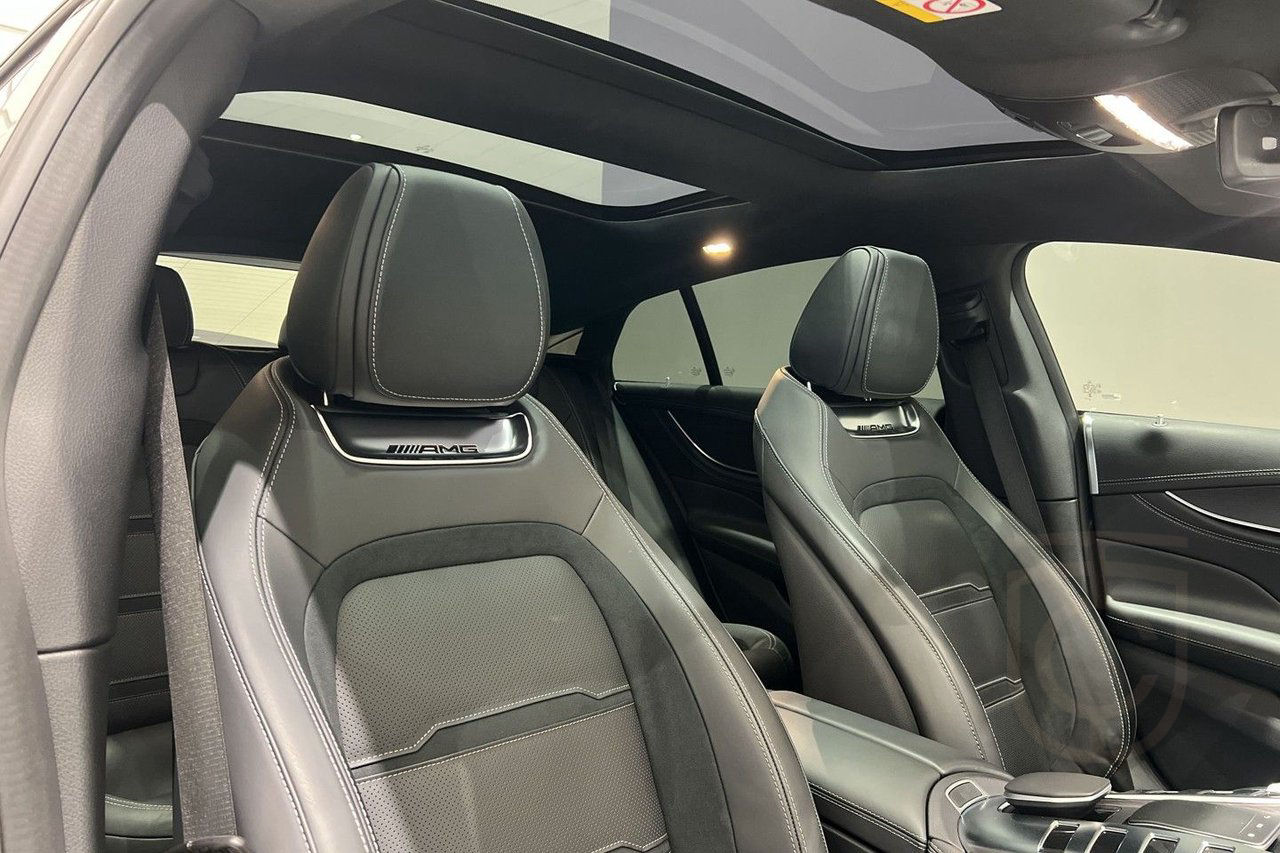 Mercedes-Benz AMG GT 4 43 4MATIC+