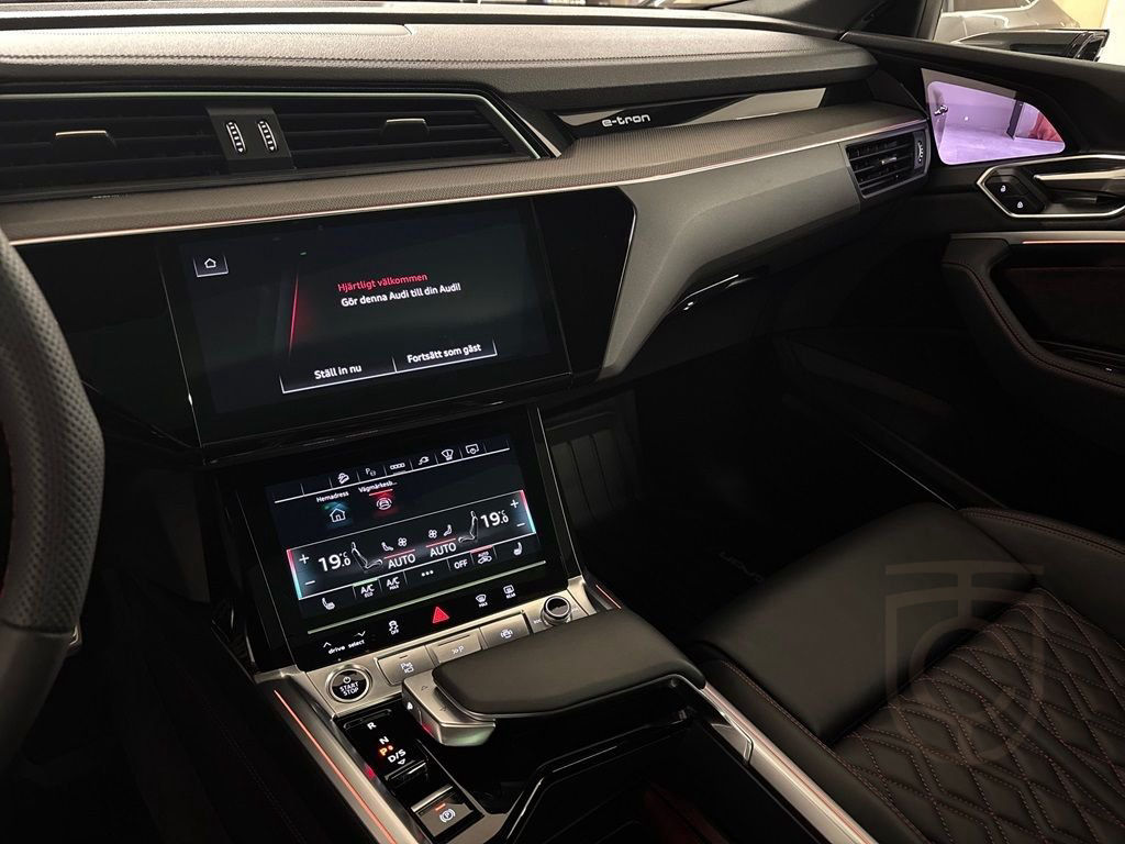 Audi Q8 Sportback 55 e-tron quattro 300kW 2024 Proline, S Line