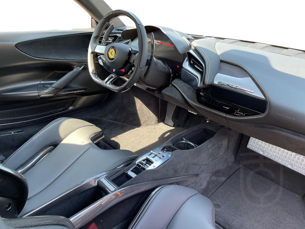 Ferrari SF90 Stradale 166.000€ an Optionals