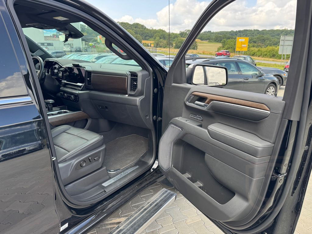 Chevrolet Silverado High Country