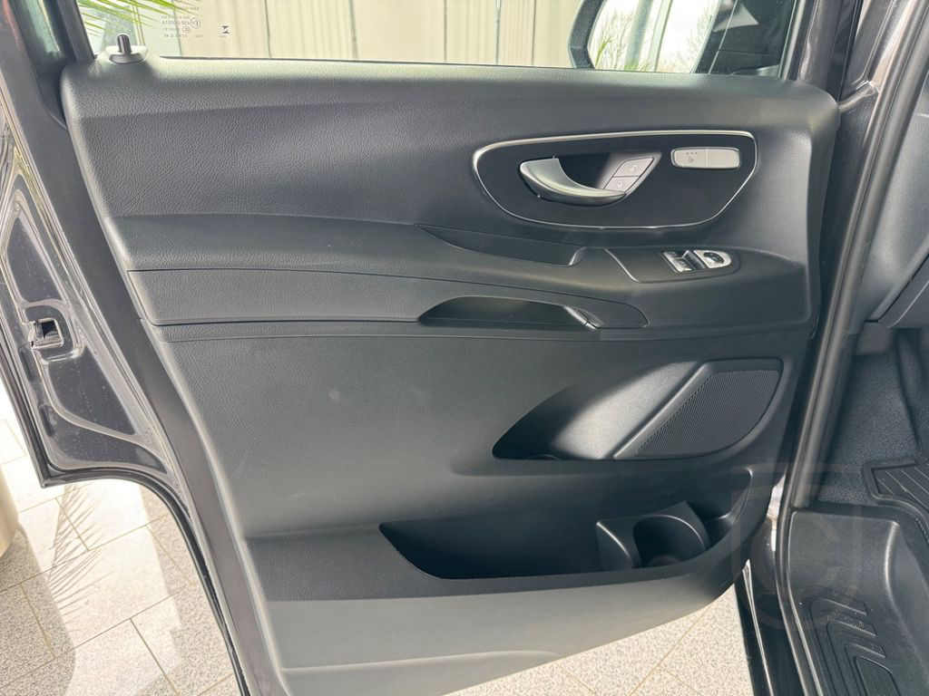 Mercedes-Benz Vito 119 Mixto+4x4+SELECT+extralang+MBUX+AHK